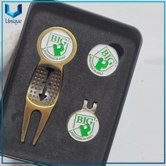 Hochwertiges Golfzubehör Pitchgabel + Ballmarker in Geschenksets mit individuellem Logo-Design